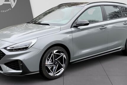 Hyundai i30 2.500 km 28.990 &euro; Oldenburg 26135