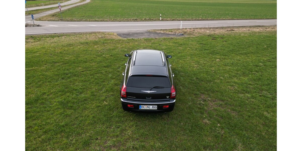 Chrysler 300C 200.000 km 25.000 € Achstetten 88480