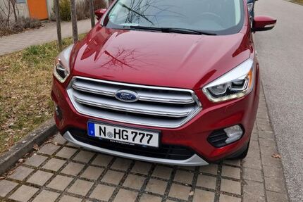 Ford Kuga 129.400 km 10.400 € Nürnberg 90443