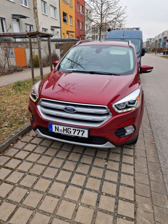 Ford Kuga 129.400 km 10.700 € Nürnberg 90443