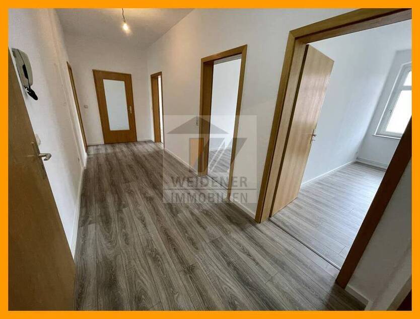 Geräumige 4-Raum-Wohnung in Gera-Untermhaus - renoviert, zentral und familienfreundlich.