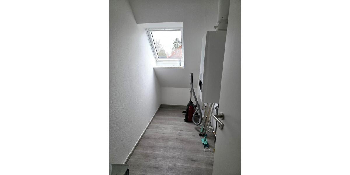 2-Familienhaus in ruhiger Sackgassenlage mit separaten Eingängen 6 zimmer