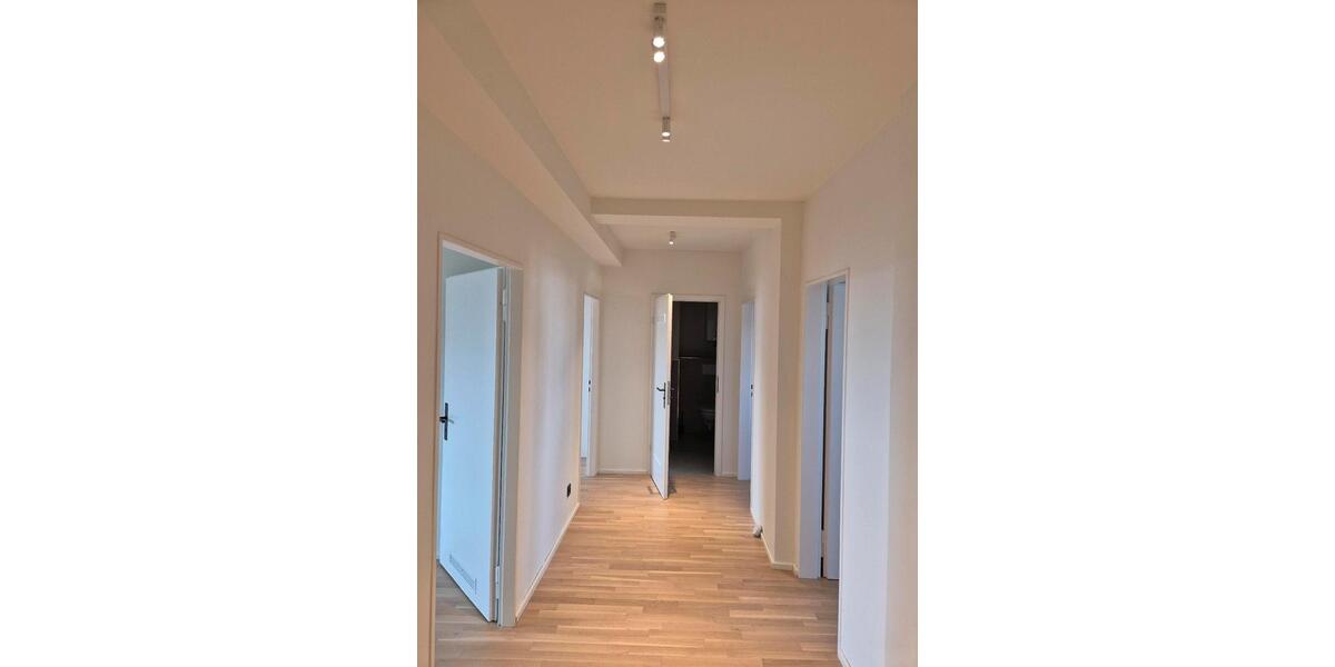 Dachgeschoßwohnung Nürnberg Kleinweidenmühle - 3 Zimmer, 68 m&sup2;, 315.000&euro; | Angebot:27131802