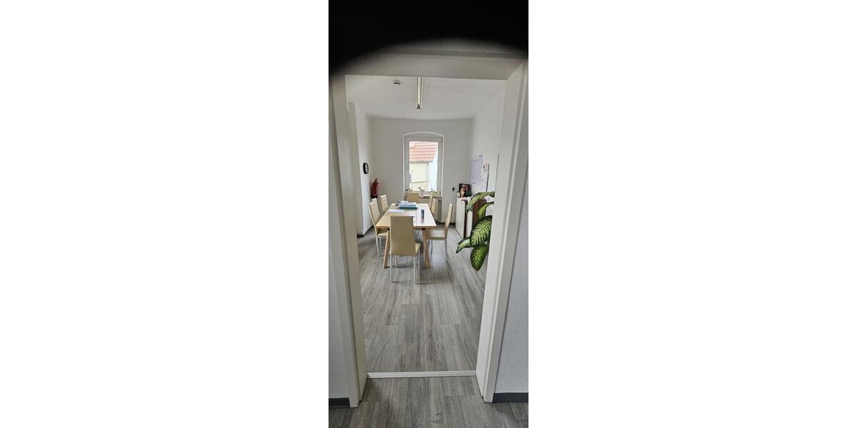 Etagenwohnung Wolmirstedt - 5 Zimmer, 110 m&sup2;, 750&euro; | Angebot:26066354