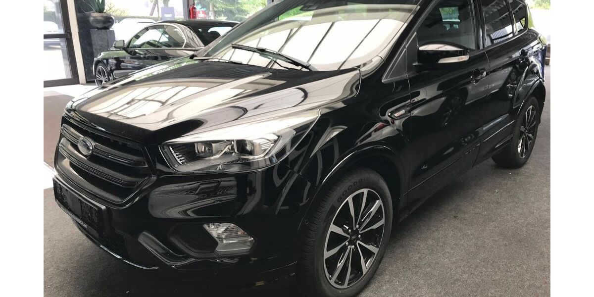 Ford Kuga 94.500 km 13.990 &euro; Minden 32425
