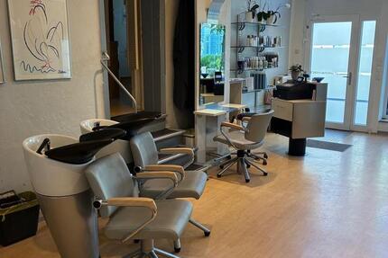 Salonfläche für FriseurKosmetik – Zentrum, gute Lage