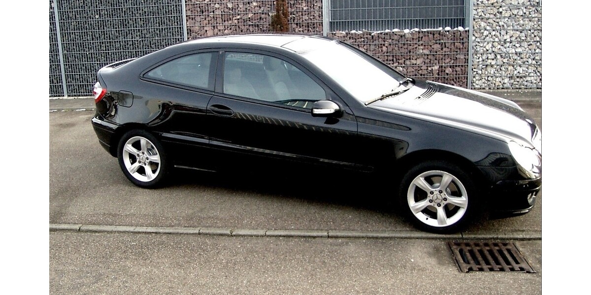 Mercedes-Benz Coupé 204.000 km 5.300 &euro; Heuchlingen 73572