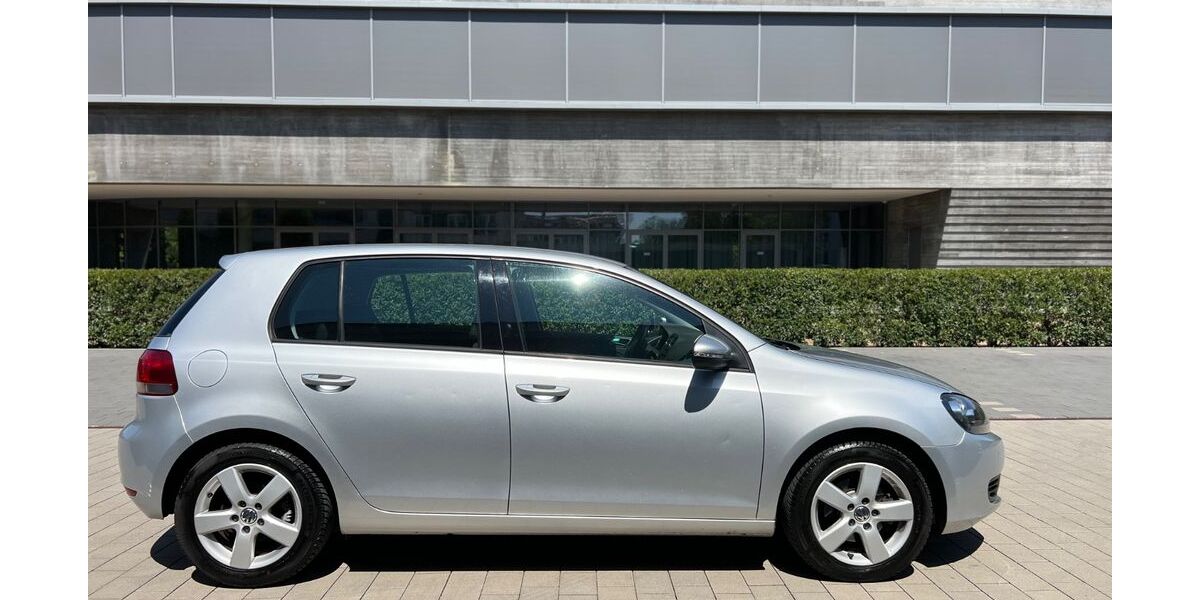 VW Golf 198.000 km 2.900 &euro; Stuttgart 70567