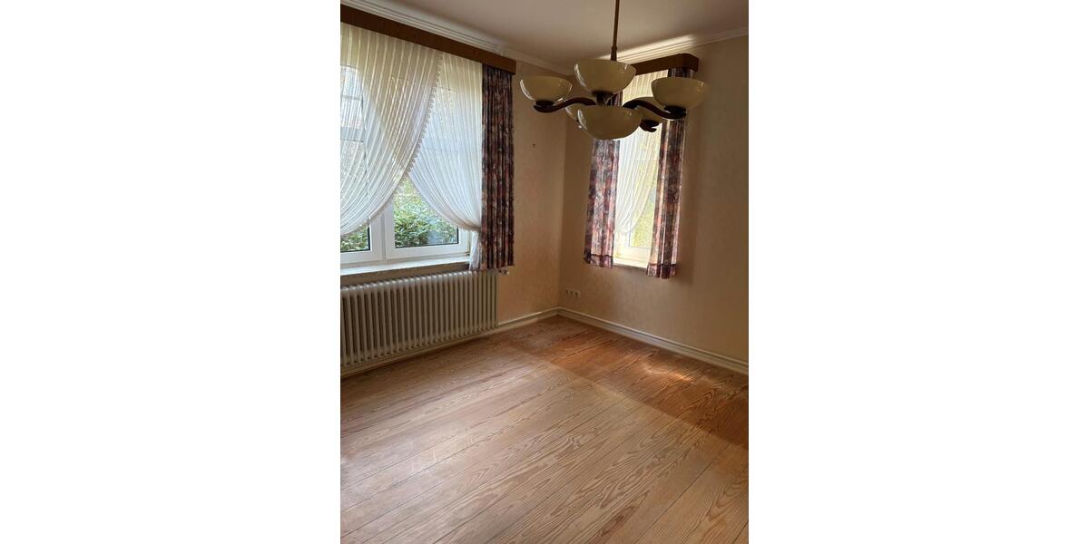 Bauernhaus, Landhaus Beringstedt - 8 Zimmer, 180 m&sup2;, 1.400&euro; | Angebot:26335864