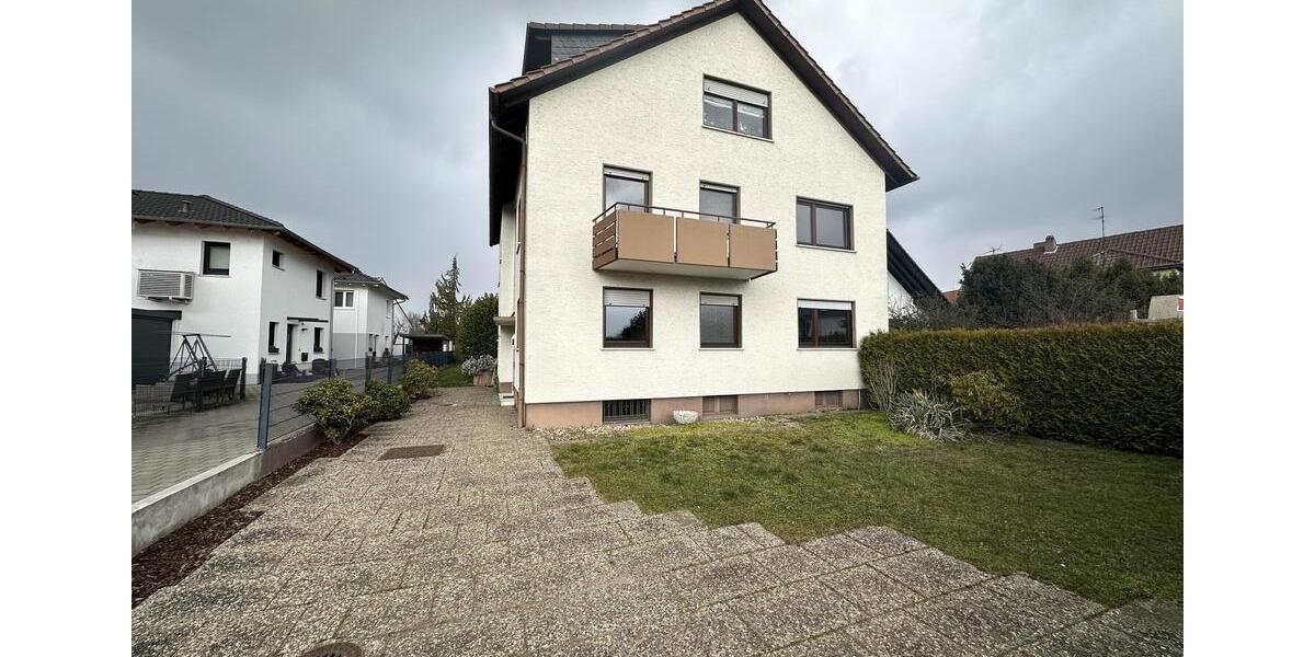Dachgeschoßwohnung Hanau Groß-Steinheim - 3 Zimmer, 75 m&sup2;, 990&euro; | Angebot:24785017