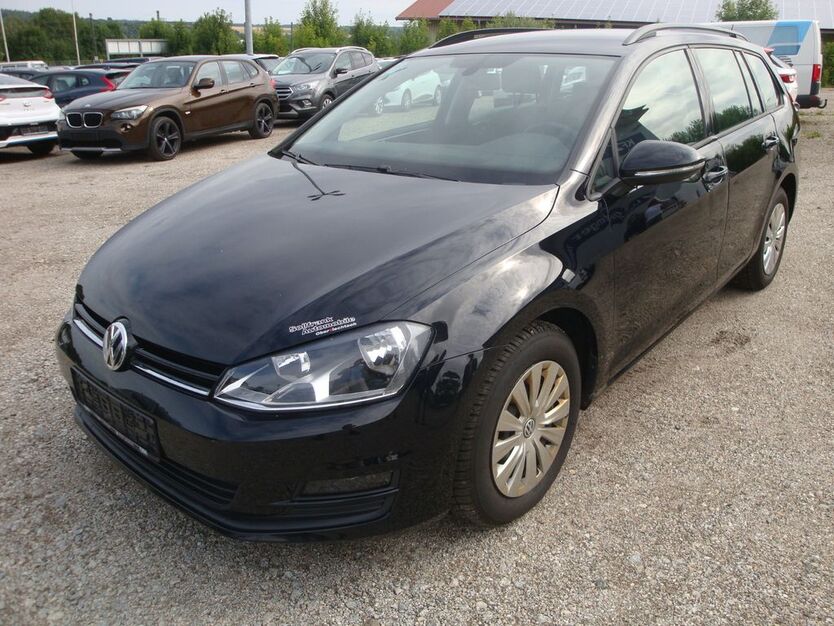 VW Golf 109.703 km 4.950 € Neufahrn 84088