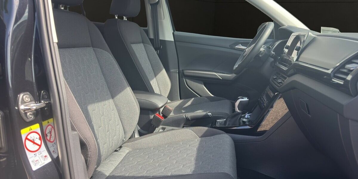 VW T-Cross 1.0 TSI 85 kW Life Business *DSG/Navi/LED/ 13.553 km 22.960 &euro; Bamberg 96052