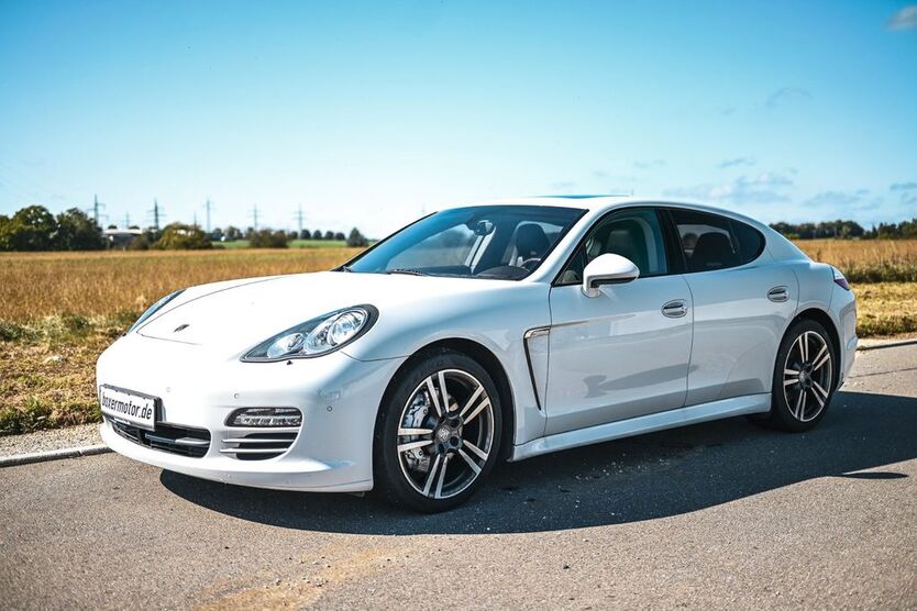 Porsche Panamera 107.980 km 26.800 € Dotternhausen 72359