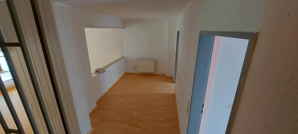 Reihenhaus Lemgo - 5 Zimmer, 121 m&sup2;, 260.000&euro; | Angebot:27255209