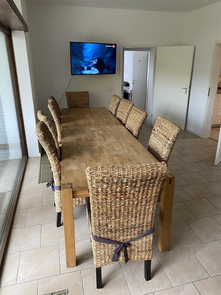1 Zimmer plus Gemeinschafts -Küche, - Bad, Diele und Terrasse