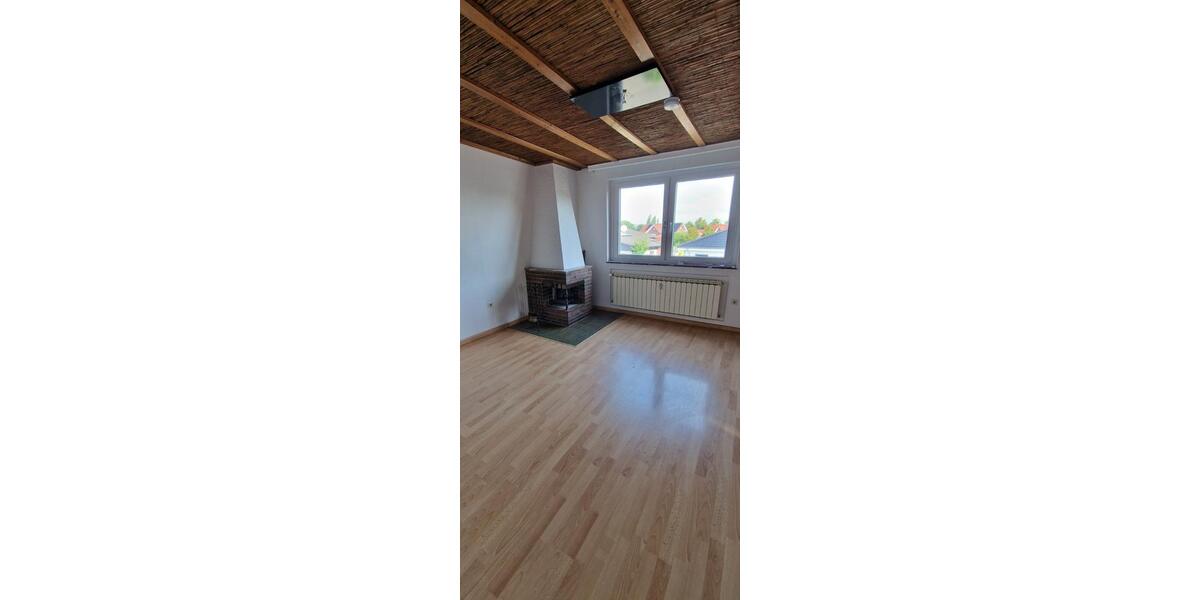 Dachgeschoßwohnung Meerbeck - 5 Zimmer, 120 m&sup2;, 960&euro; | Angebot:24559637
