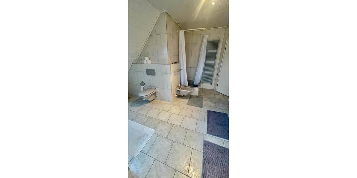Dachgeschoßwohnung Langen (Hessen) - 3 Zimmer, 110 m&sup2;, 1.490&euro; | Angebot:25918763