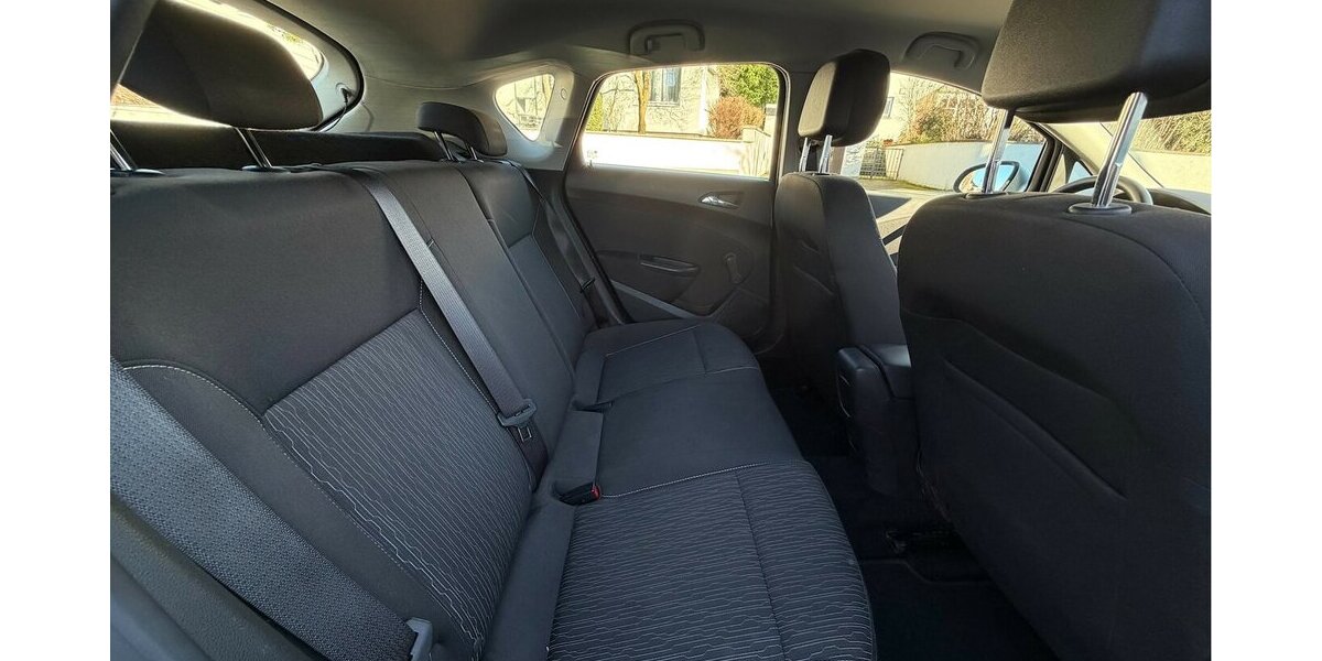 Opel Astra J 1.4 Lim. Edition SHZ PDC 100.000 km 5.990 &euro; Neckarsulm 74172