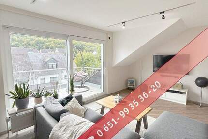 ca. 87 m² große, aufwändig sanierte, energieeffiziente, und helle Dachgeschosswohnung mit sonnigem Balkon - ideal für Paare ! 2 zimmer