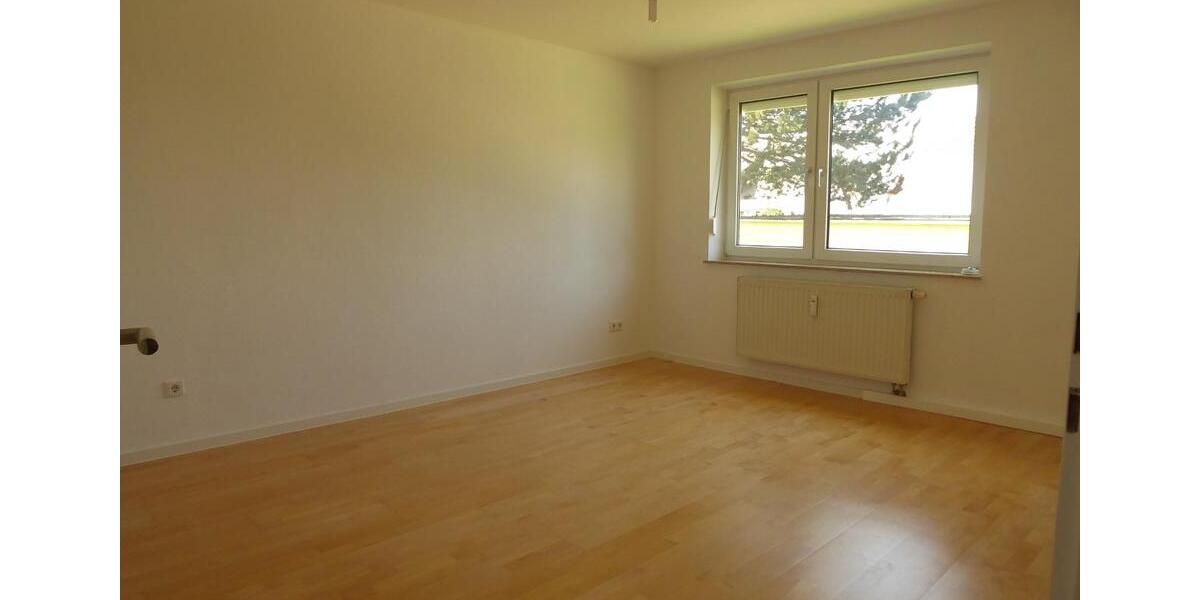 Hochparterre Friedberg - 2 Zimmer, 57 m&sup2;, 700&euro; | Angebot:25394505