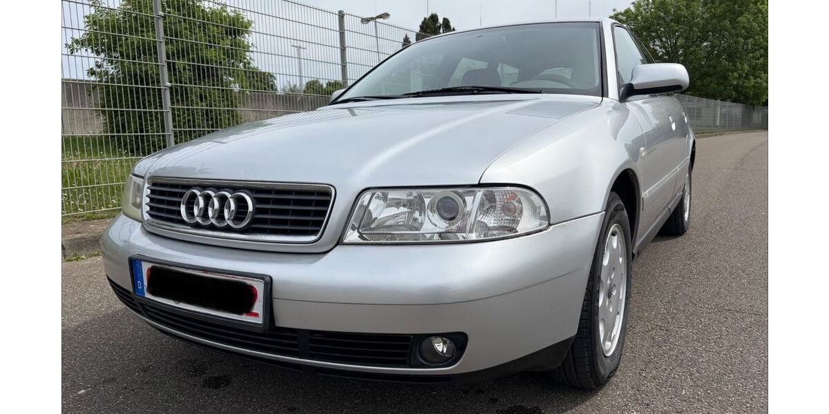 Audi A4 110.000 km 2.900 &euro; Lahr 77933