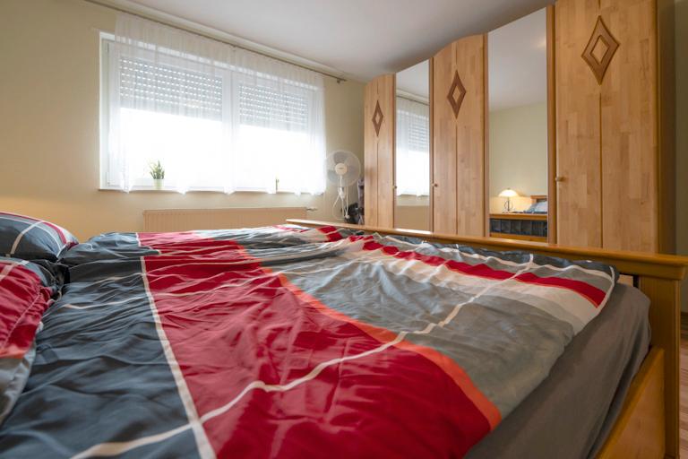 Etagenwohnung Steinwenden - 3 Zimmer, 80 m&sup2;, 1.250&euro; | Angebot:24845446