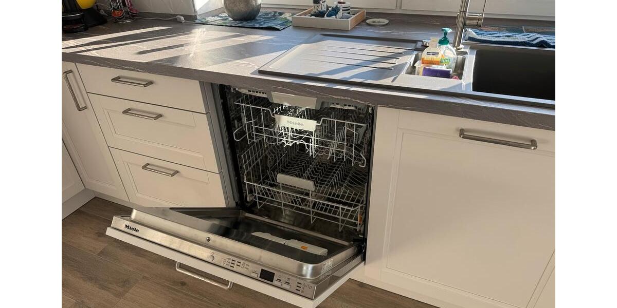 Erdgeschoßwohnung Blomberg - 3 Zimmer, 110 m&sup2;, 1.800&euro; | Angebot:19719172