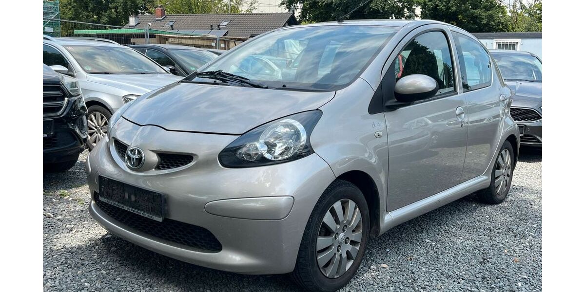 Toyota Aygo (X) 148.554 km 2.290 &euro; Frankfurt 65933