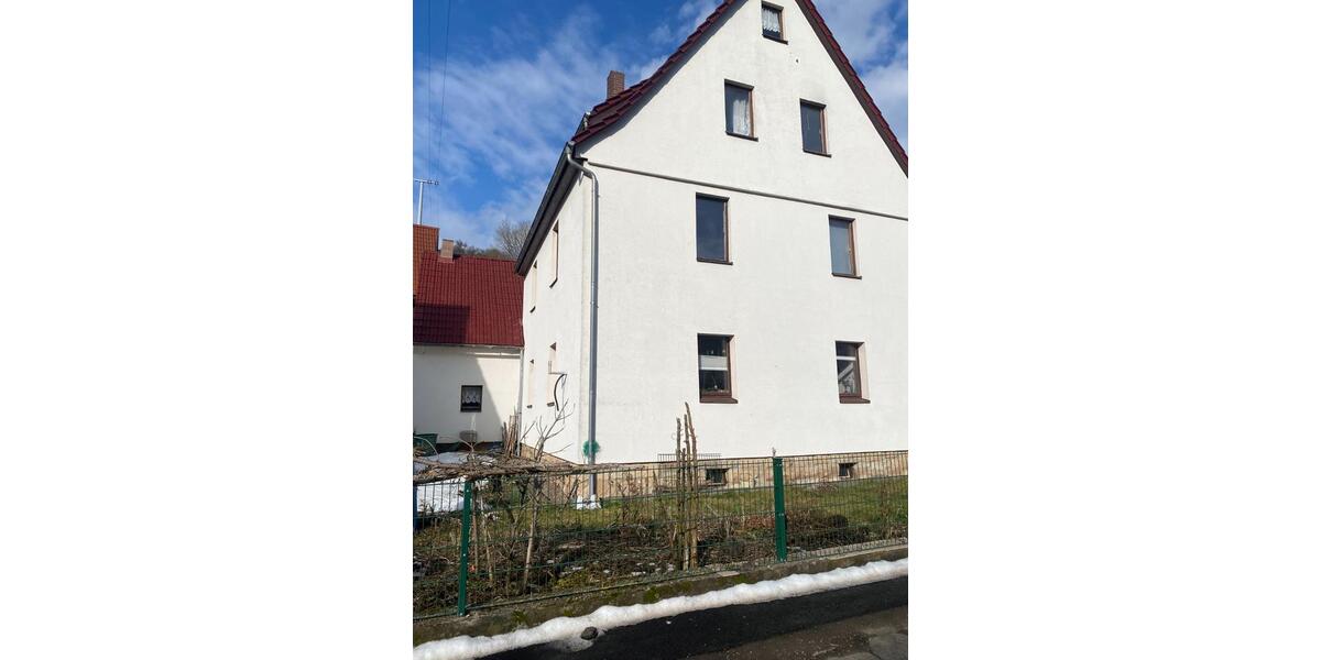 Einfamilienhaus Schmalkalden - 7 Zimmer, 142 m&sup2;, 110.000&euro; | Angebot:25900006