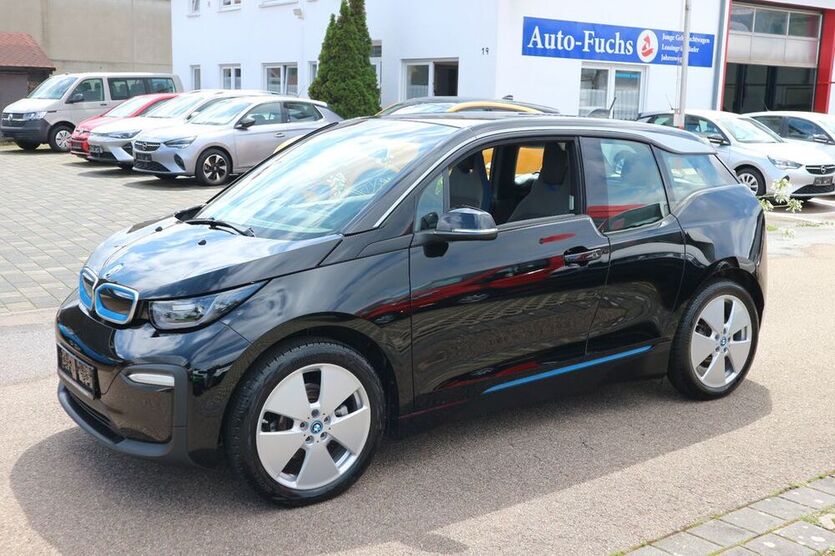 i3