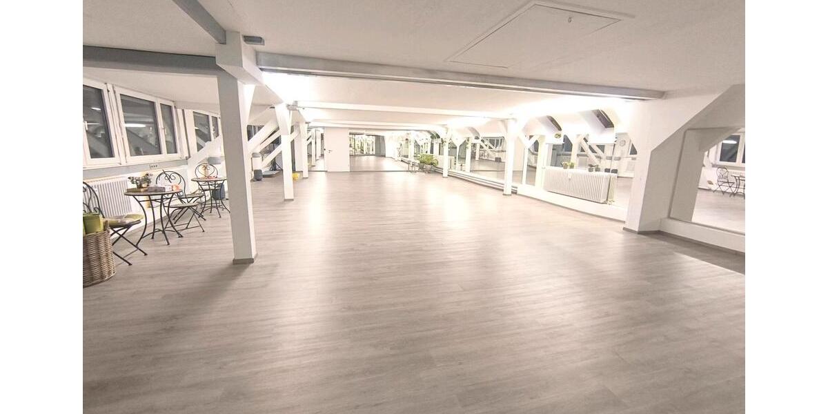 Gewerbeobjekt Grosselfingen - 16&euro; | Angebot:25450685