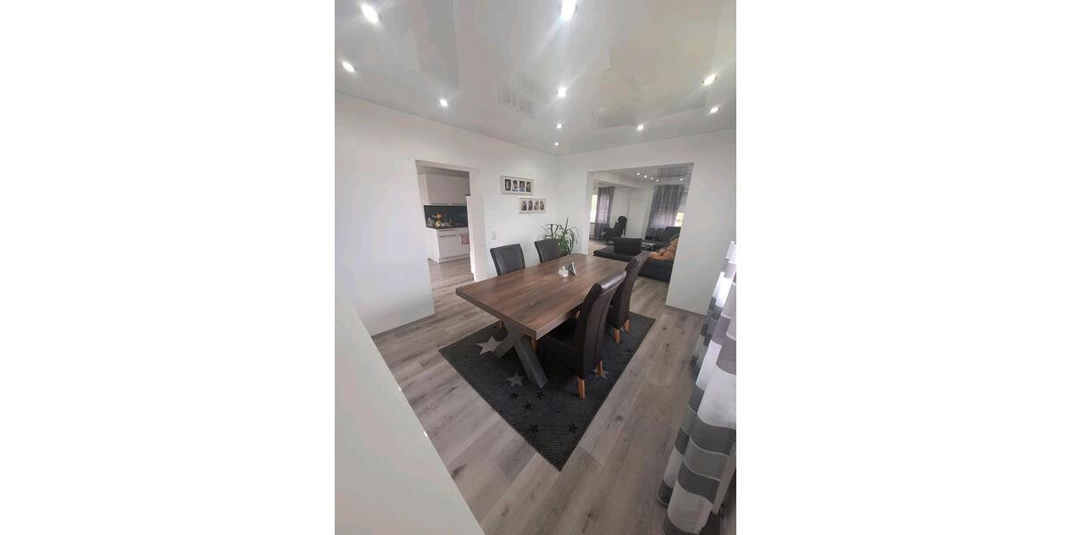 Einfamilienhaus Kronach - 6 Zimmer, 185 m&sup2;, 360.000&euro; | Angebot:27030994