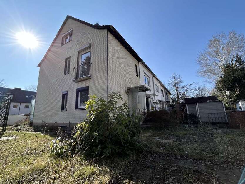 Haus zum Kaufen in Hamburg Sasel 390.000 € 65.45 m²