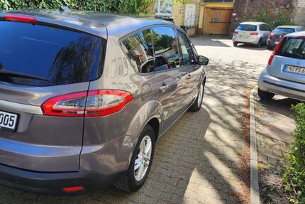 Ford S-Max 223.000 km 5.500 &euro; Bochum 44867
