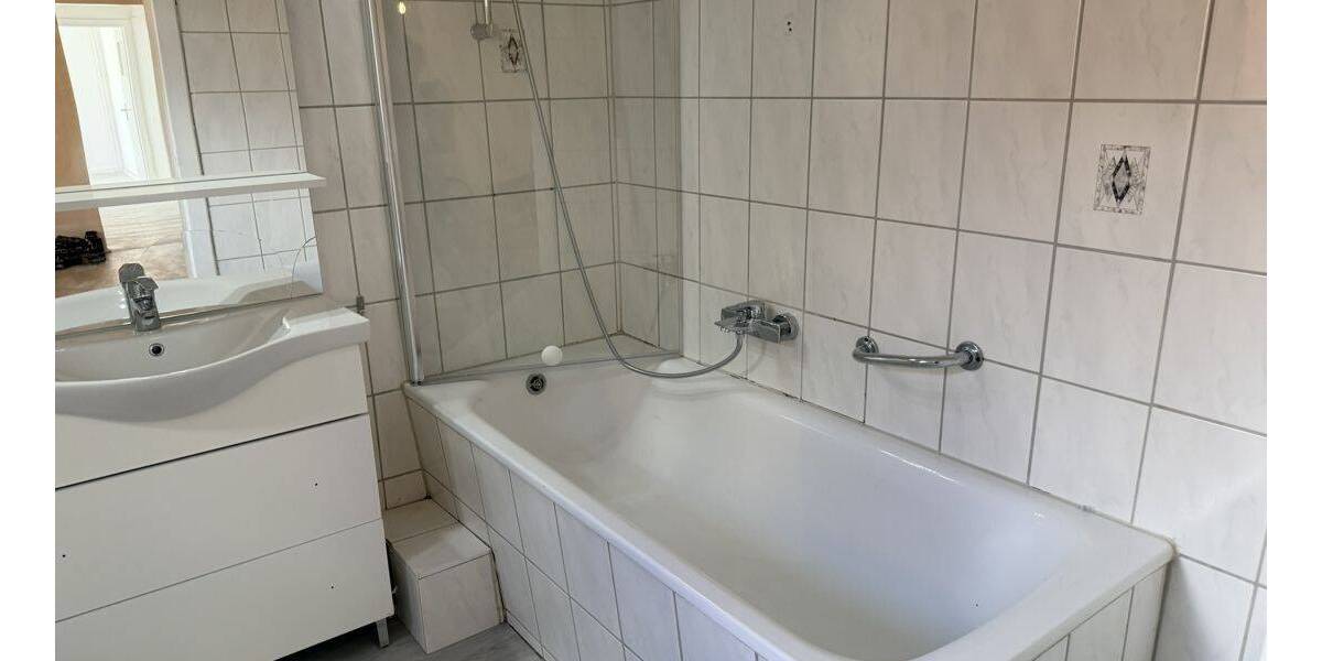 Etagenwohnung Burg (Dithmarschen) - 3 Zimmer, 90 m&sup2;, 700&euro; | Angebot:26911250