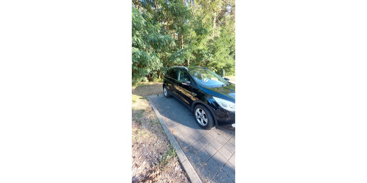 Ford Kuga 136.000 km 7.700 &euro; BEESKOW 15848