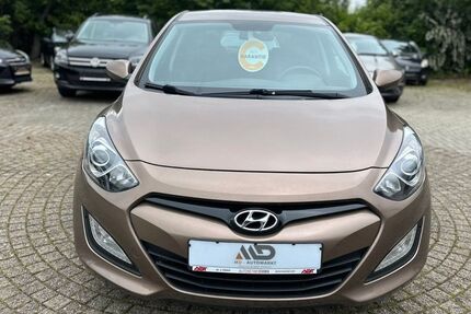 Hyundai i30 128.000 km 6.699 &euro; Ibbenbüren 49477