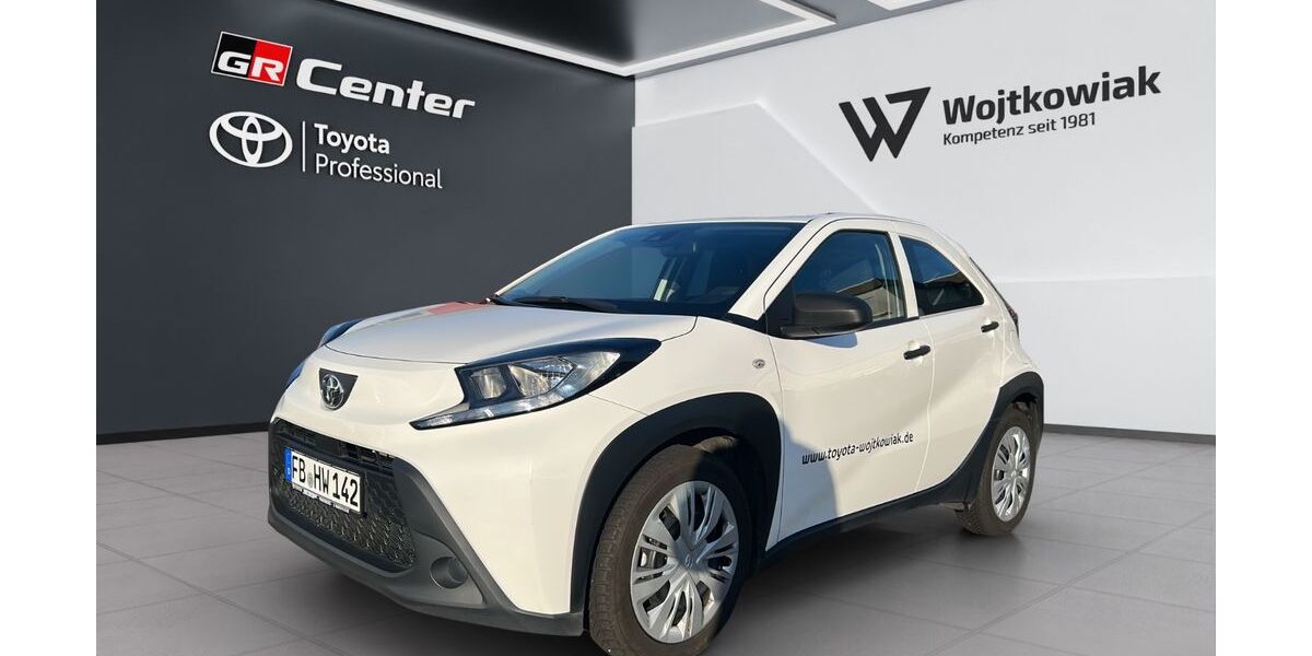 Toyota Aygo (X) 19.000 km 13.490 &euro; Friedberg 61169