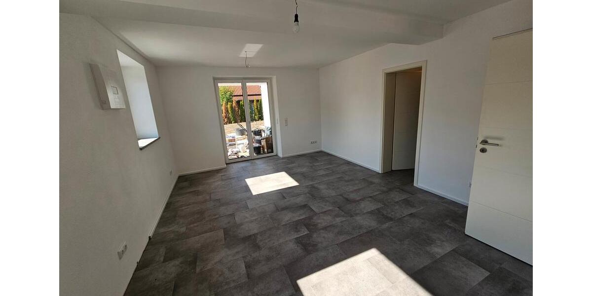 Doppelhaushälfte Osterhofen - 3 Zimmer, 82 m&sup2;, 830&euro; | Angebot:26227862