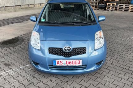 Toyota Yaris 150.000 km 2.500 &euro; Sulzbach-Rosenberg 92237