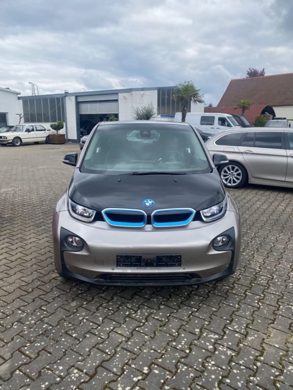 i3