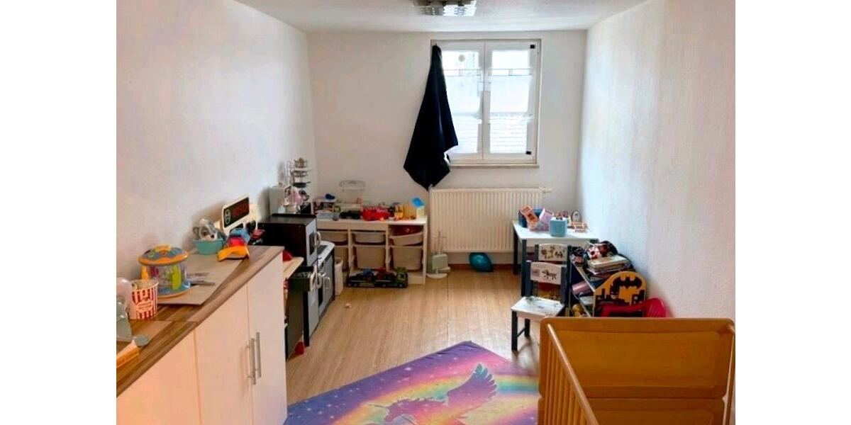 Etagenwohnung Sonneberg - 5 Zimmer, 115 m&sup2;, 800&euro; | Angebot:25402776