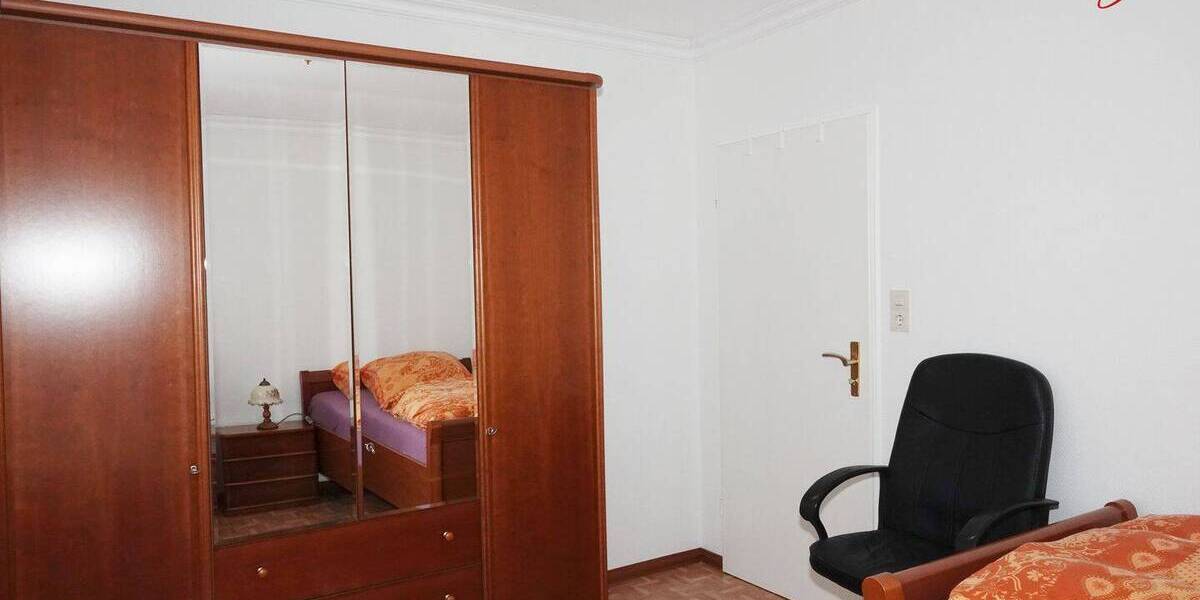 Etagenwohnung Aurich Schirum - 2 Zimmer, 40 m&sup2;, 300&euro; | Angebot:26875030