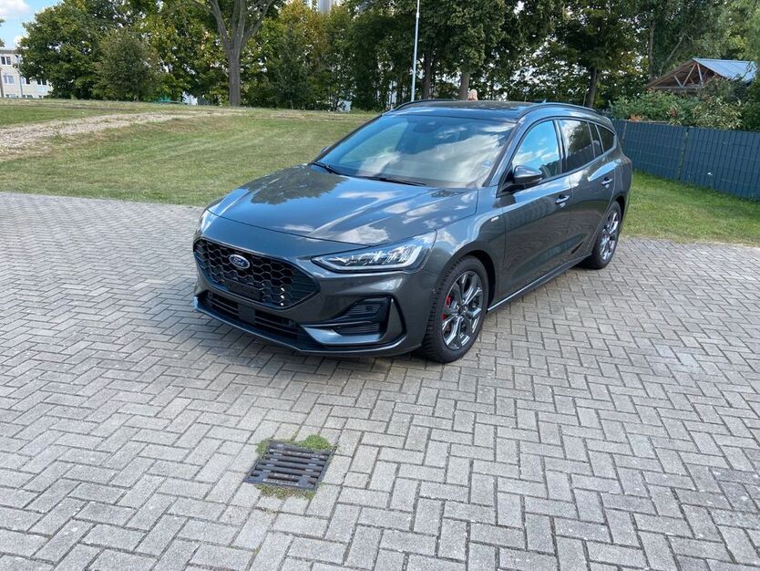 Ford Focus 6.150 km 30.900 € Frankfurt 15234