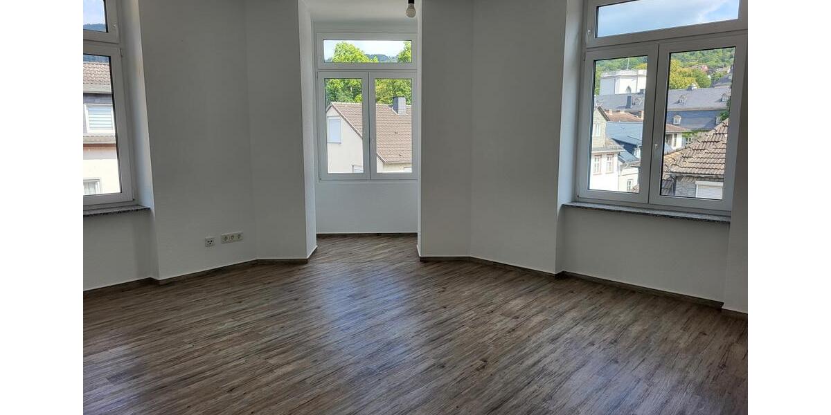 Großzügige 4-Zimmer-Wohnung mit hochwertiger Ausstattung 4 zimmer