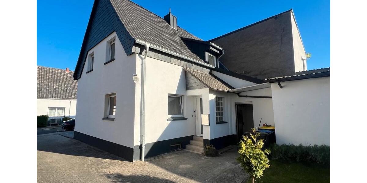 Etagenwohnung Andernach - 3 Zimmer, 100 m&sup2;, 1.400&euro; | Angebot:26328783