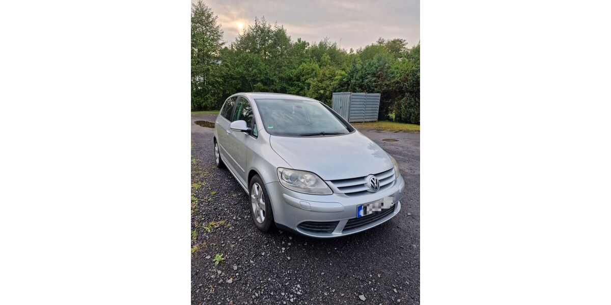 VW Golf Plus 182.000 km 5.100 &euro; Büdingen 63654