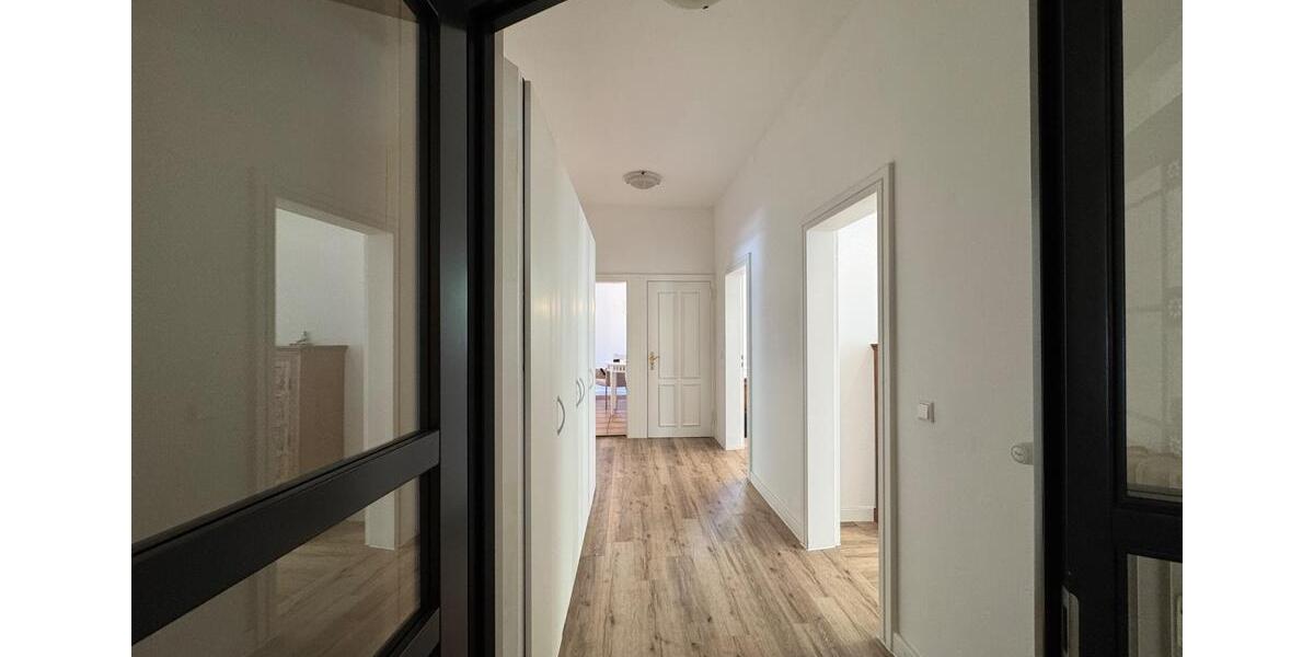 Erdgeschoßwohnung Badenweiler - 5 Zimmer, 181 m&sup2;, 468.000&euro; | Angebot:27007608