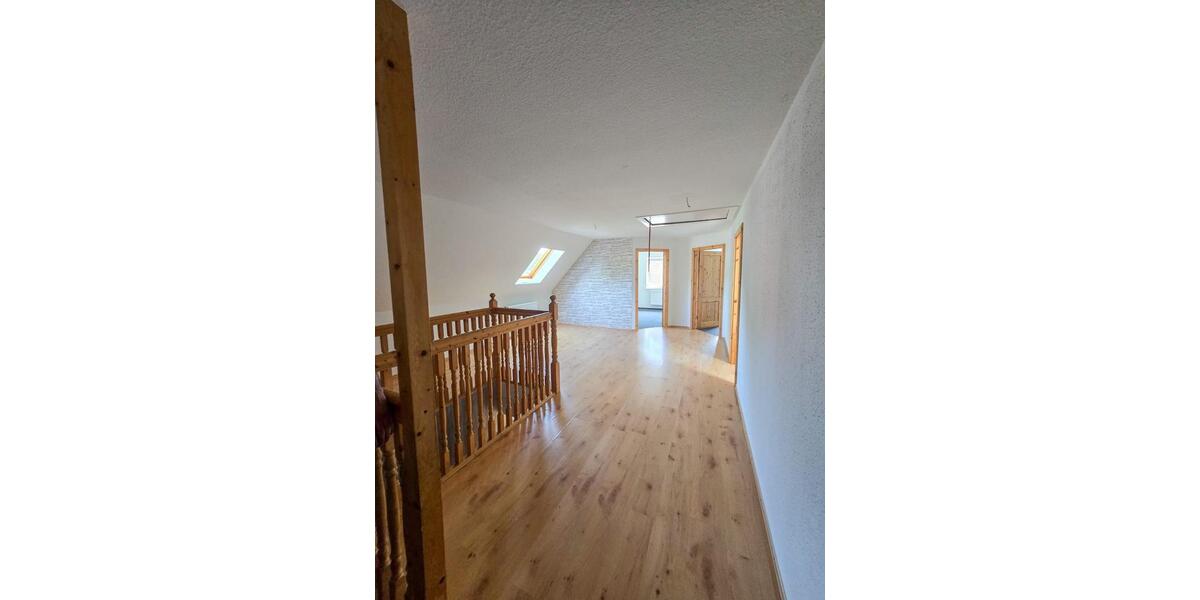 Reihenhaus Süderlügum - 6 Zimmer, 154 m&sup2;, 250.000&euro; | Angebot:26154393