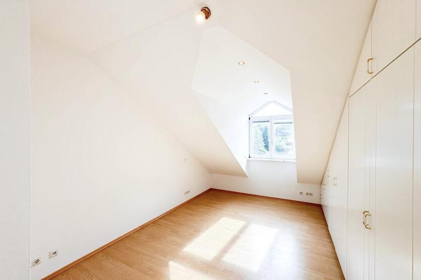 Gepflegte 3-Zimmer-Dachgeschoßwohnung in Tutzing